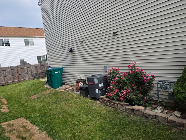 238 Williamsburg Court, Romeoville, IL 60446