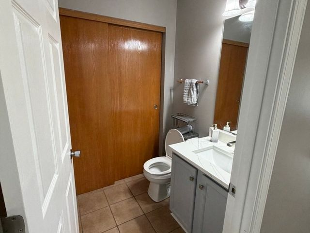 238 Williamsburg Court, Romeoville, IL 60446