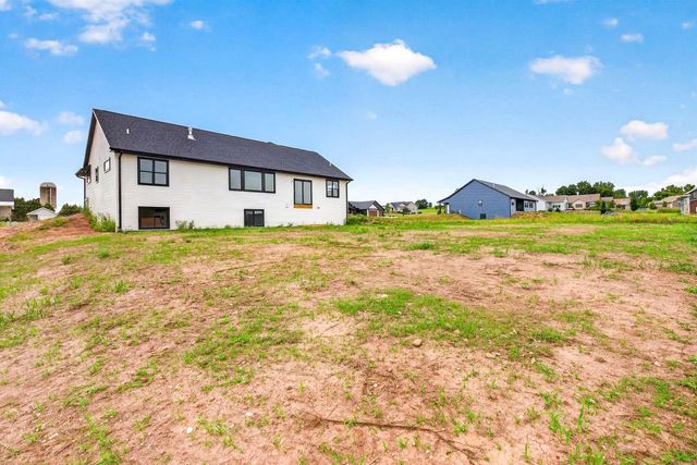 N918 QUARRY RIM ROAD, Hortonville, WI 54944