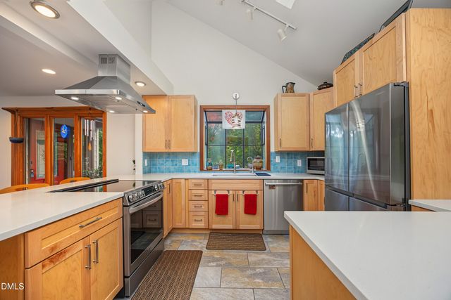 10 Ellen Place, Chapel Hill, NC 27514