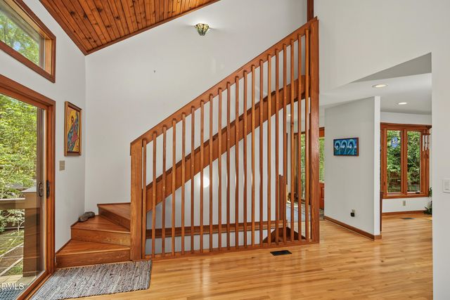10 Ellen Place, Chapel Hill, NC 27514