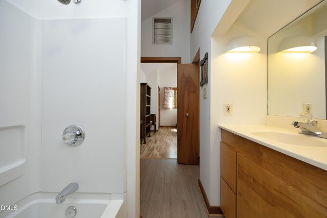 10 Ellen Place, Chapel Hill, NC 27514
