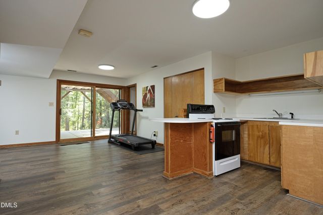 10 Ellen Place, Chapel Hill, NC 27514