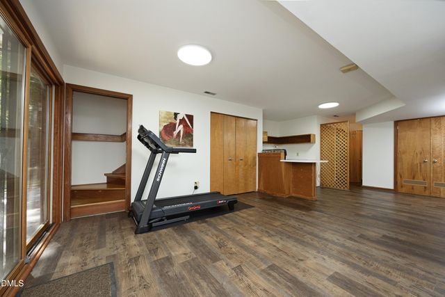 10 Ellen Place, Chapel Hill, NC 27514