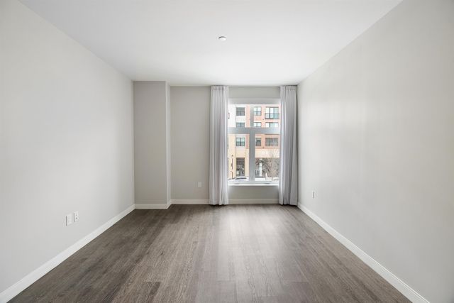 18 Artisan Dr Unit 207, Salem, NH 03079