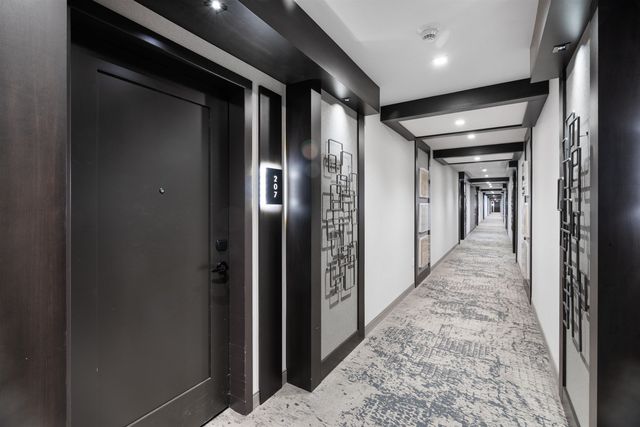 18 Artisan Dr Unit 207, Salem, NH 03079