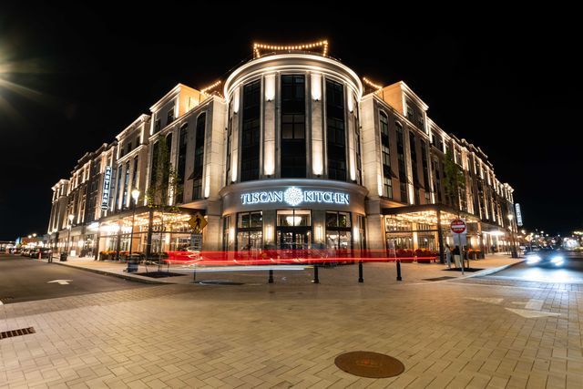 18 Artisan Dr Unit 207, Salem, NH 03079