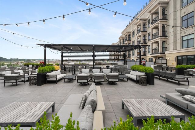 18 Artisan Dr Unit 207, Salem, NH 03079