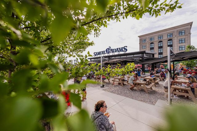 18 Artisan Dr Unit 207, Salem, NH 03079