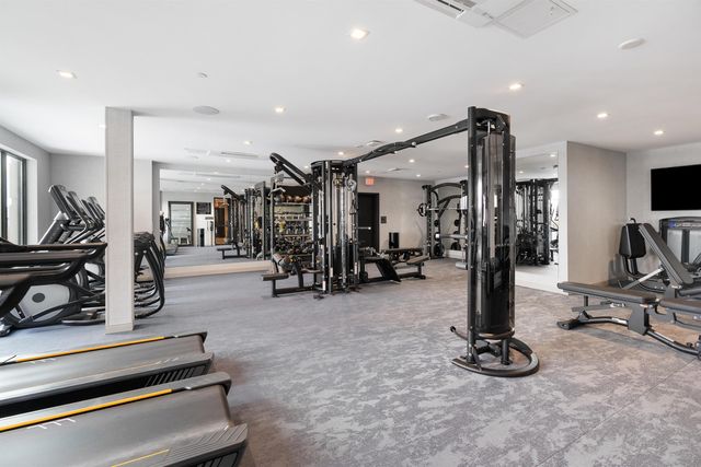 18 Artisan Dr Unit 207, Salem, NH 03079