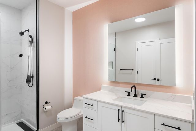 18 Artisan Dr Unit 207, Salem, NH 03079