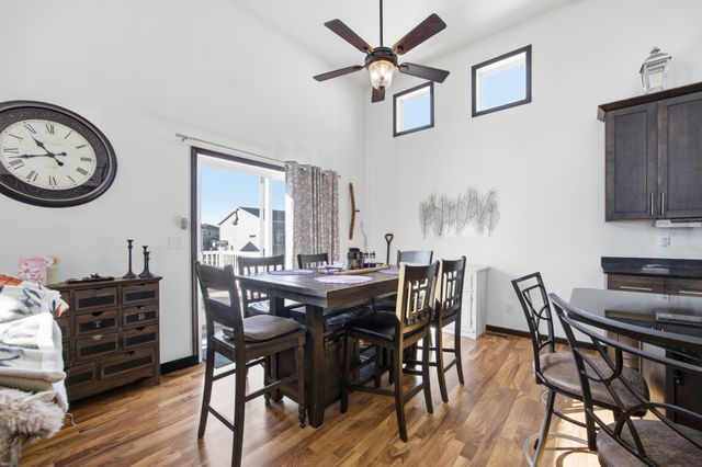 963 30th Avenue W, West Fargo, ND 58078