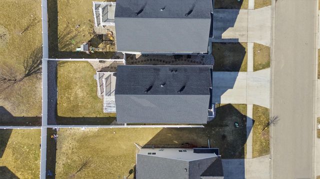 963 30th Avenue W, West Fargo, ND 58078