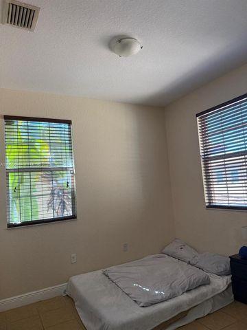 1408 SW 147th Ave, Pembroke Pines, FL 33027