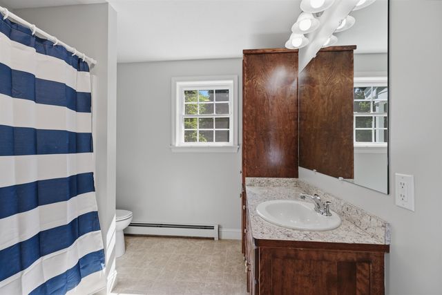 2 Evelyn Avenue, Raymond, NH 03077