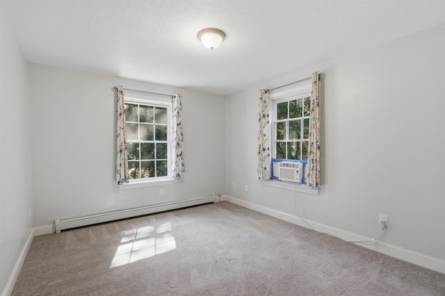 2 Evelyn Avenue, Raymond, NH 03077