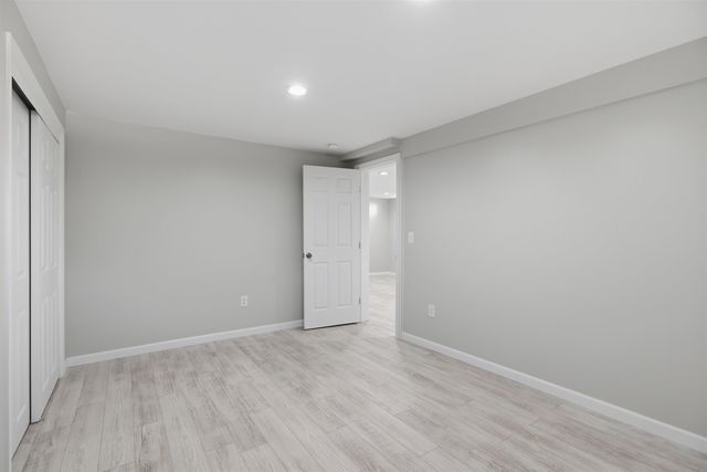 2 Evelyn Avenue, Raymond, NH 03077