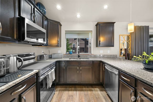 4590 Elmwood Drive, Blaine, WA 98230