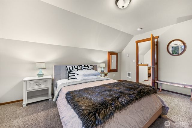 4590 Elmwood Drive, Blaine, WA 98230