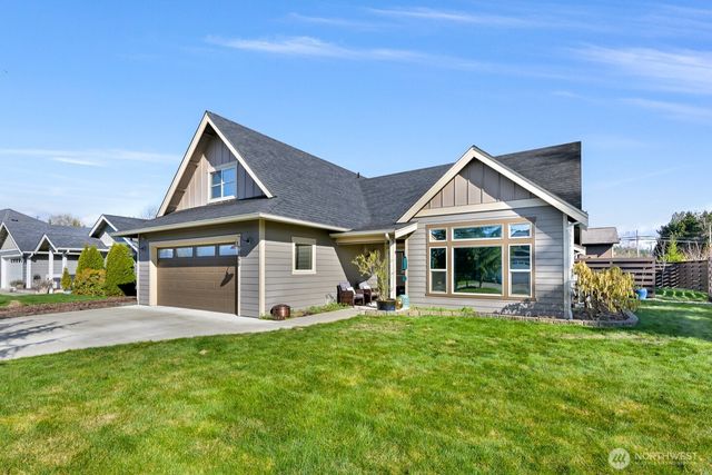 4590 Elmwood Drive, Blaine, WA 98230