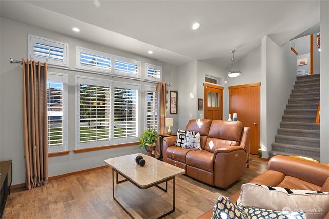 4590 Elmwood Drive, Blaine, WA 98230