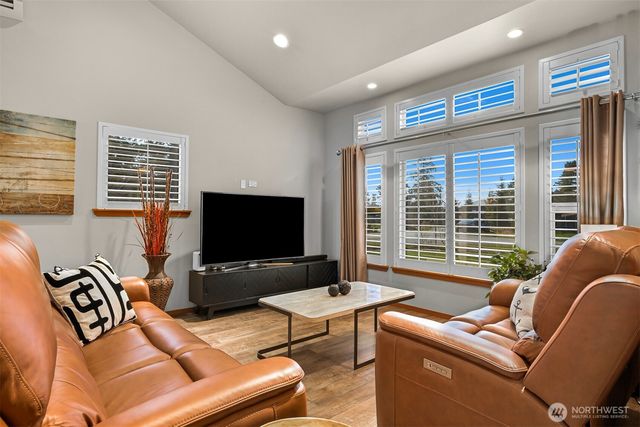 4590 Elmwood Drive, Blaine, WA 98230