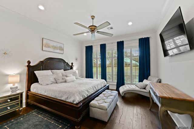 9421 St Andrews Ct, Denham Springs, LA 70726