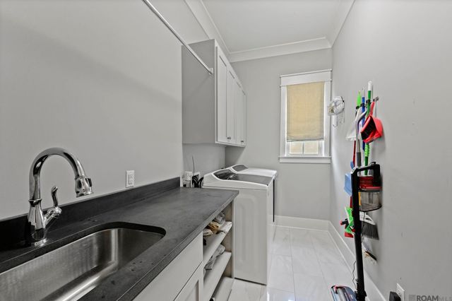 9421 St Andrews Ct, Denham Springs, LA 70726