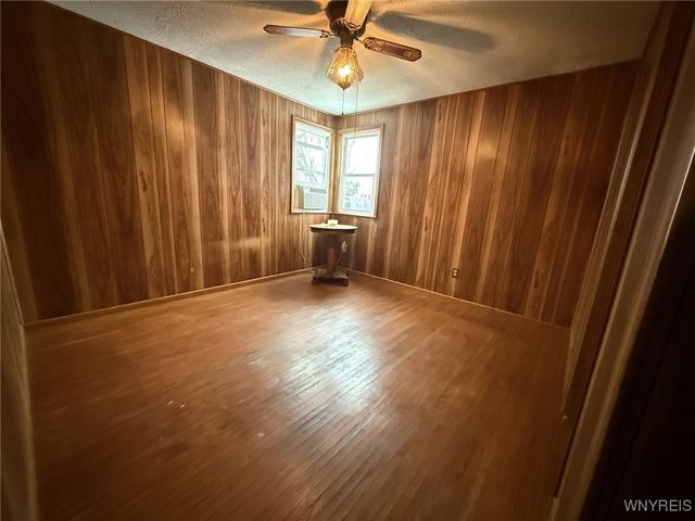 19 Allendale Road, Cheektowaga, NY 14215