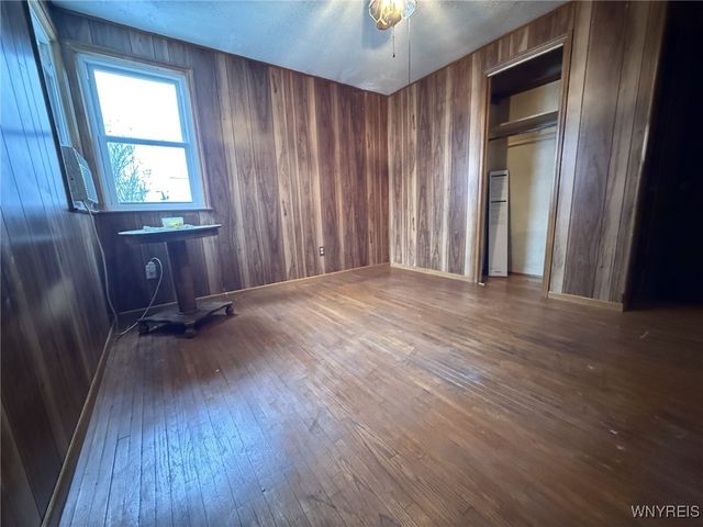 19 Allendale Road, Cheektowaga, NY 14215