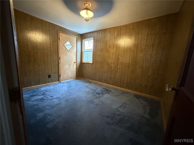 19 Allendale Road, Cheektowaga, NY 14215