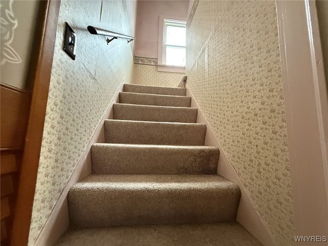 19 Allendale Road, Cheektowaga, NY 14215