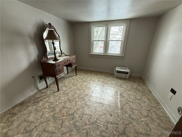 19 Allendale Road, Cheektowaga, NY 14215