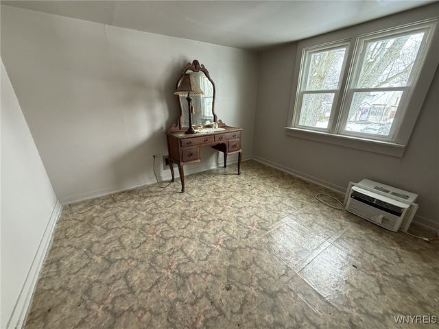 19 Allendale Road, Cheektowaga, NY 14215