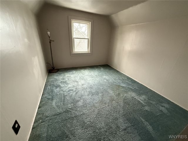 19 Allendale Road, Cheektowaga, NY 14215