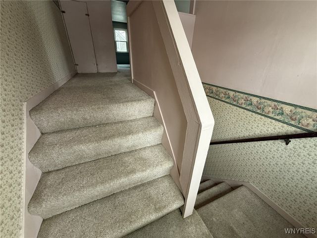 19 Allendale Road, Cheektowaga, NY 14215