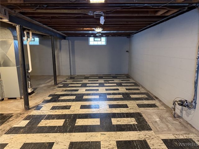 19 Allendale Road, Cheektowaga, NY 14215