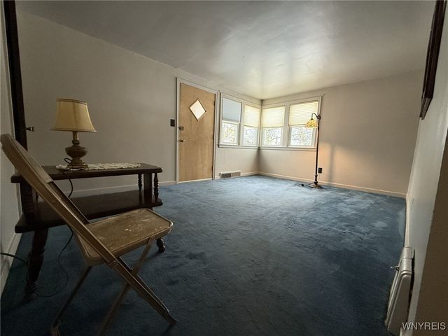 19 Allendale Road, Cheektowaga, NY 14215