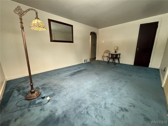 19 Allendale Road, Cheektowaga, NY 14215