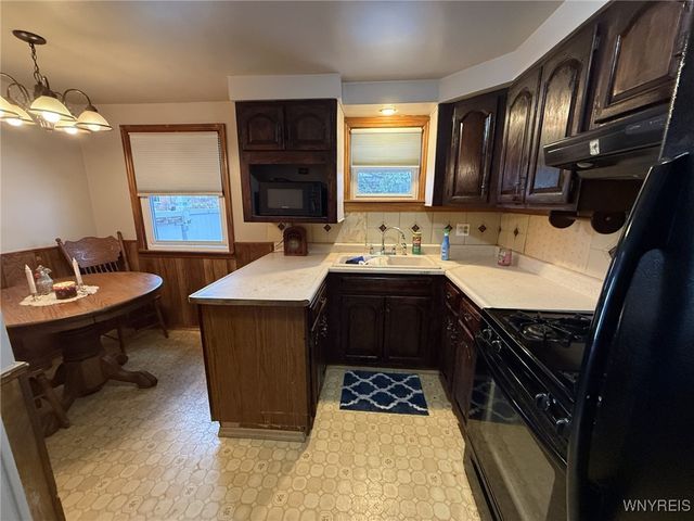 19 Allendale Road, Cheektowaga, NY 14215