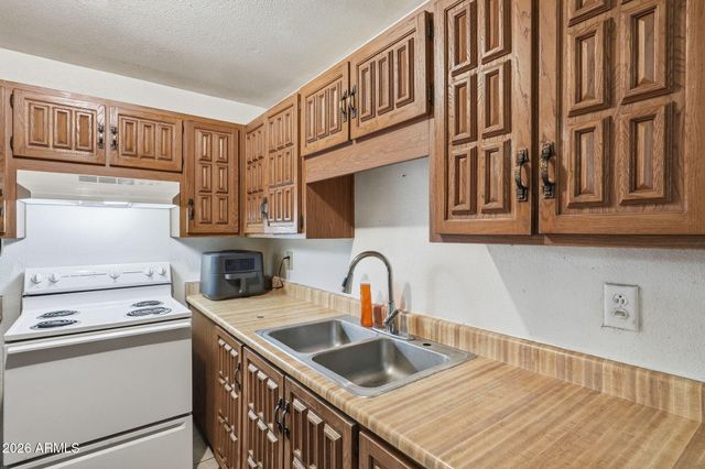 3120 N 67TH Lane 50, Phoenix, AZ 85033