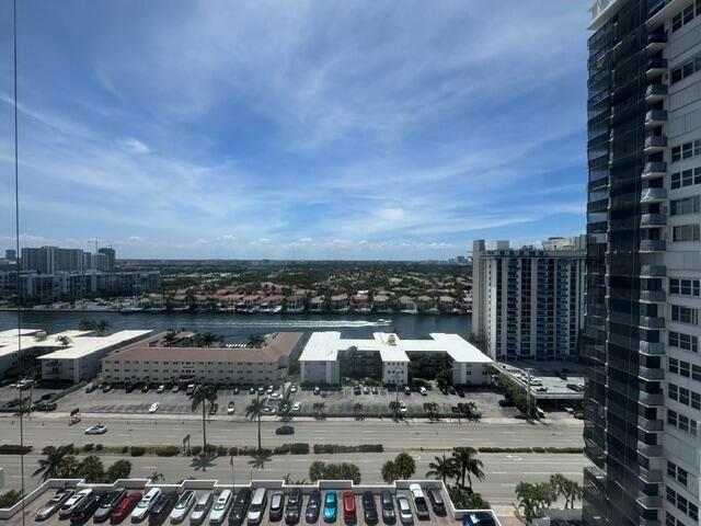 2201 S Ocean Drive 1705, Hollywood, FL 33019