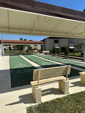 236 Pine Hov Circle D-2, Greenacres, FL 33463