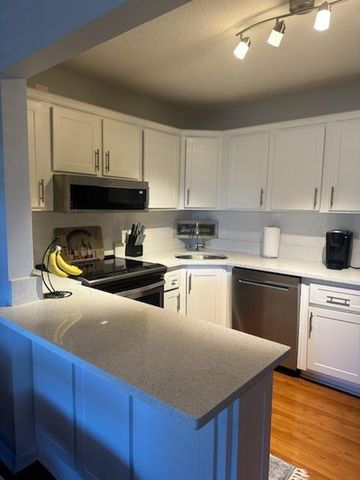 236 Pine Hov Circle D-2, Greenacres, FL 33463