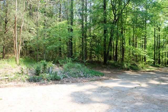 895 Waterview Drive, Lagrange, GA 30240
