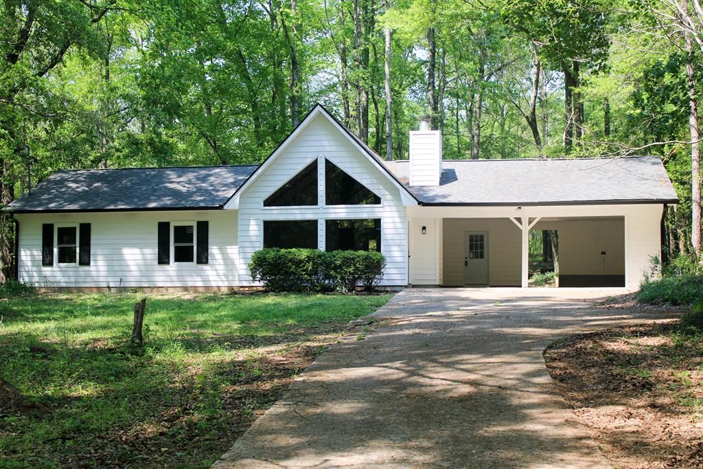 895 Waterview Drive, Lagrange, GA 30240