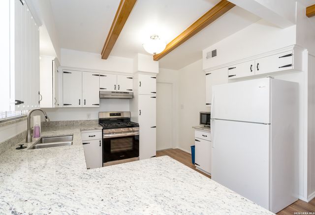 11122 Cedar Elm, San Antonio, TX 78230