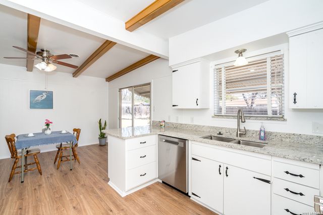 11122 Cedar Elm, San Antonio, TX 78230