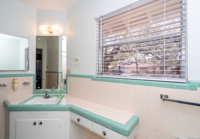 11122 Cedar Elm, San Antonio, TX 78230