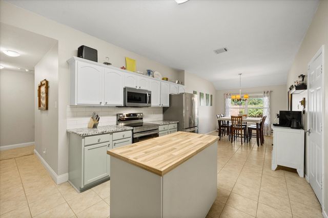 7005 Travelers Crossing, Rowlett, TX 75089